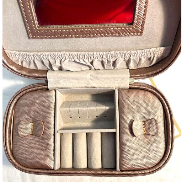 New Cupcakes and Cashmere Travel Jewelry Case - Picture 2 of 6